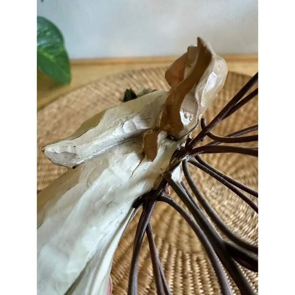 Angel Accents March Daffodil figurine - Picture 7 of 9